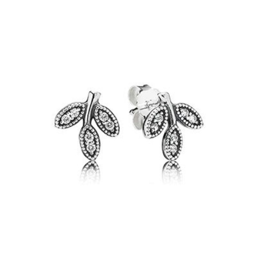 💎 Authentic Pandora Leaf Shaped Earrings